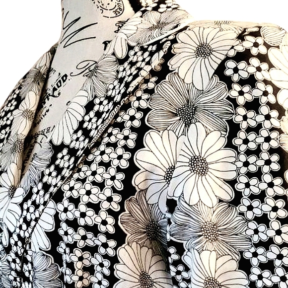 Vintage Trench Coat by Bandolino Dress - Picture 2 of 4